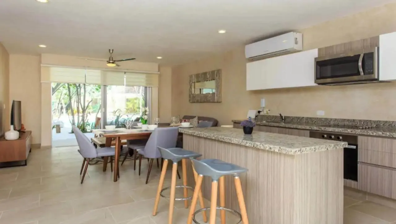 ☆ Location & Comfort ☆ Jacuzzi ☆ Luxury Condo Tulum Mexico